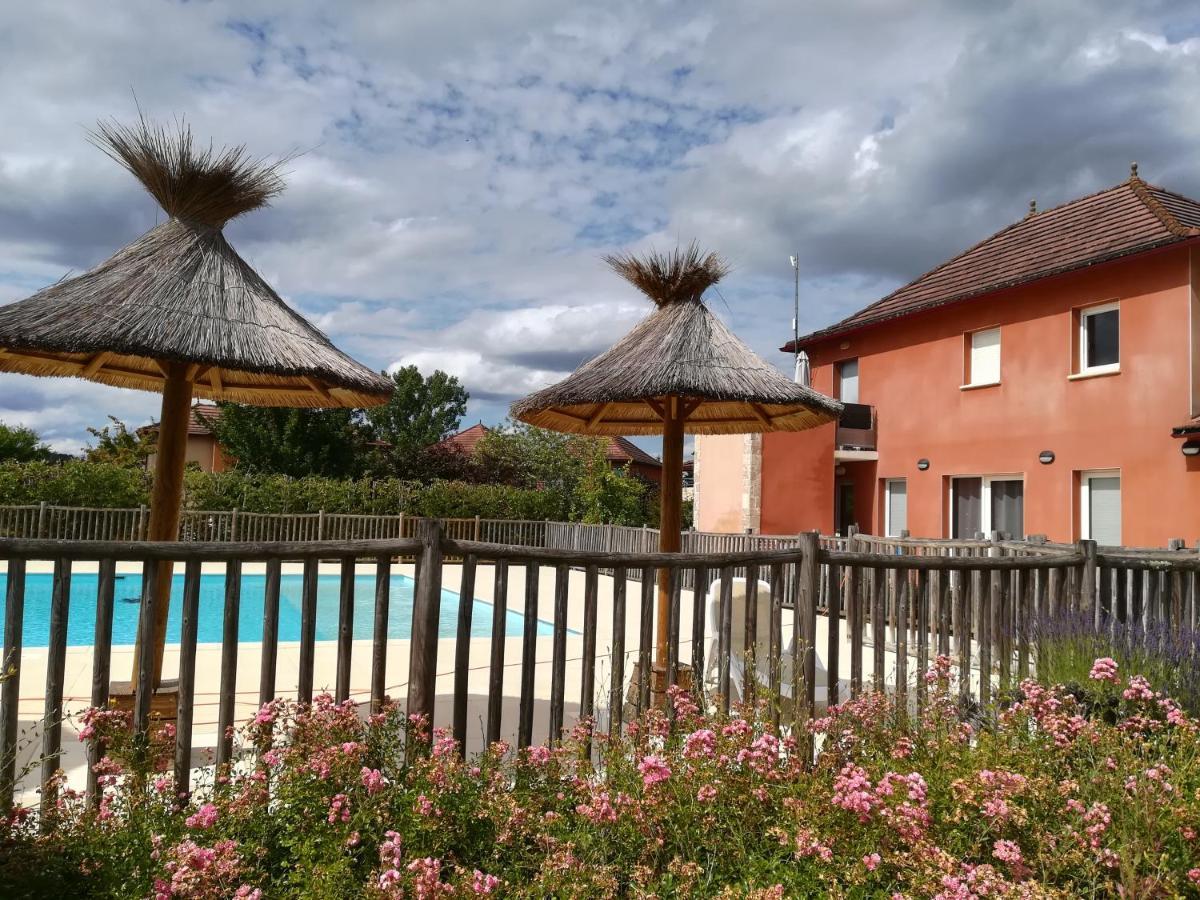"Chezvero46" Residence 3 Etoiles Avec Piscine, Wifi Et Velos 普赖萨克 外观 照片