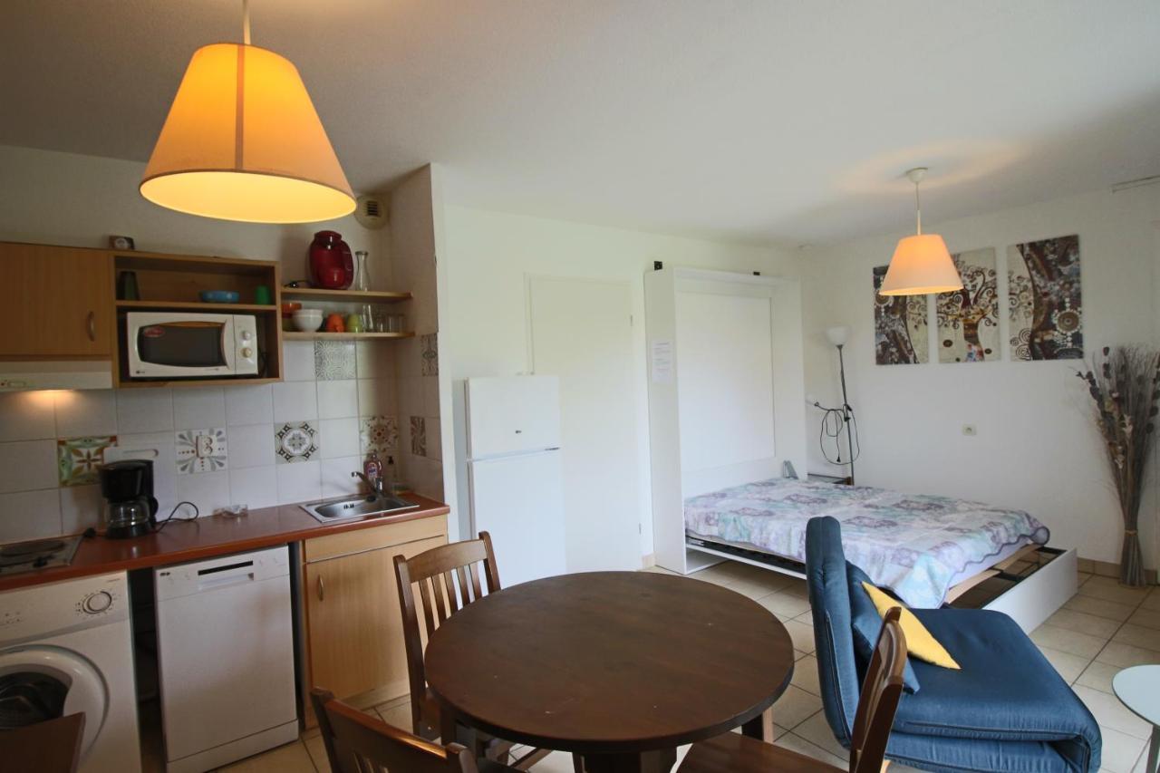 "Chezvero46" Residence 3 Etoiles Avec Piscine, Wifi Et Velos 普赖萨克 外观 照片